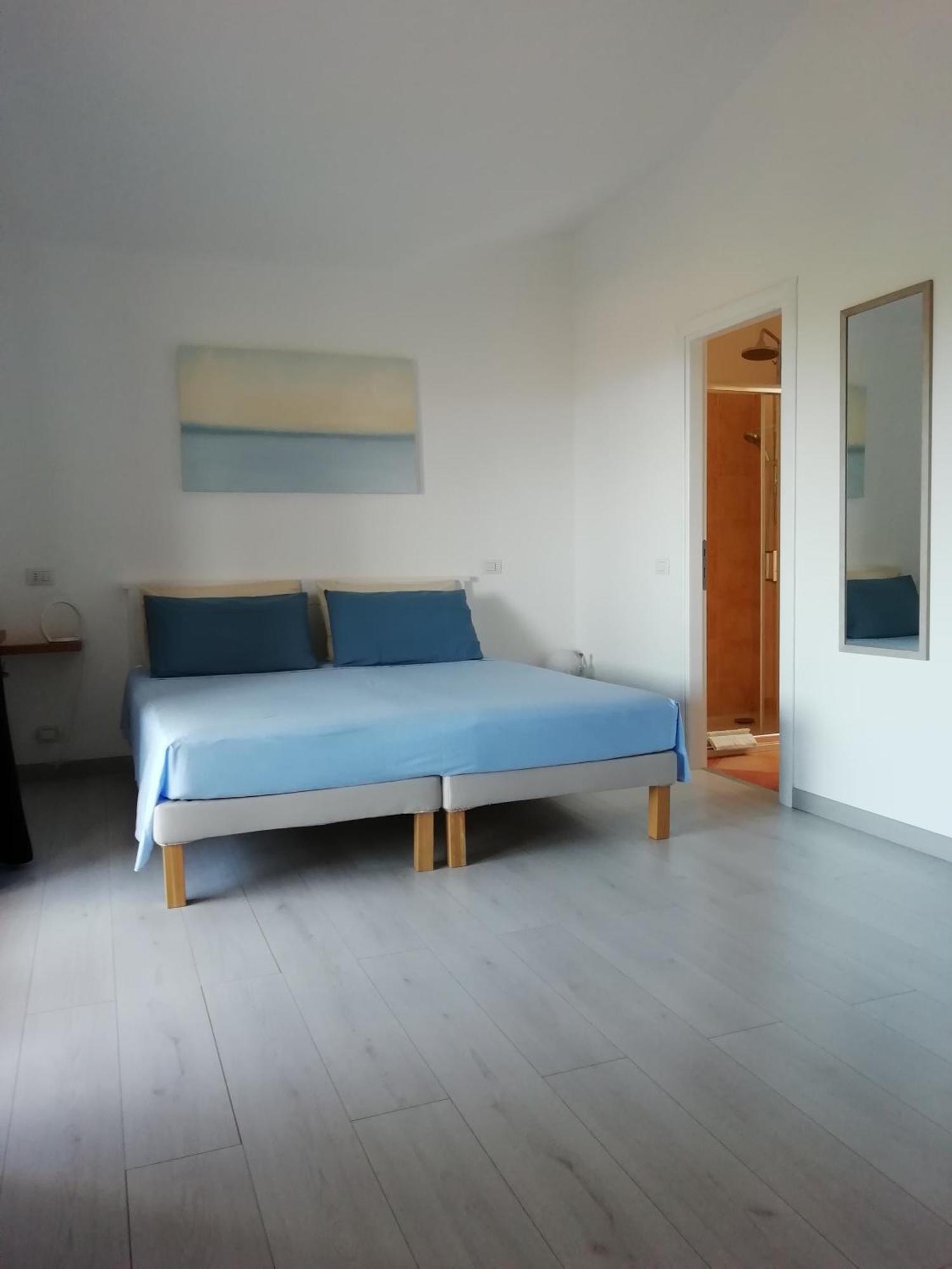Frina Di Mari B&B San Teodoro  Room photo